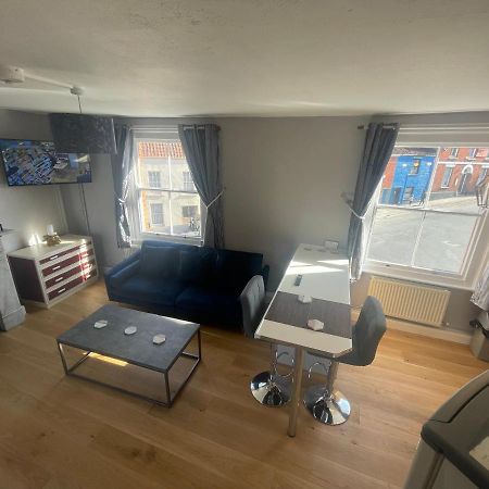 Brady'S Glastonbury Beautiful Pad Great Location! Esterno foto